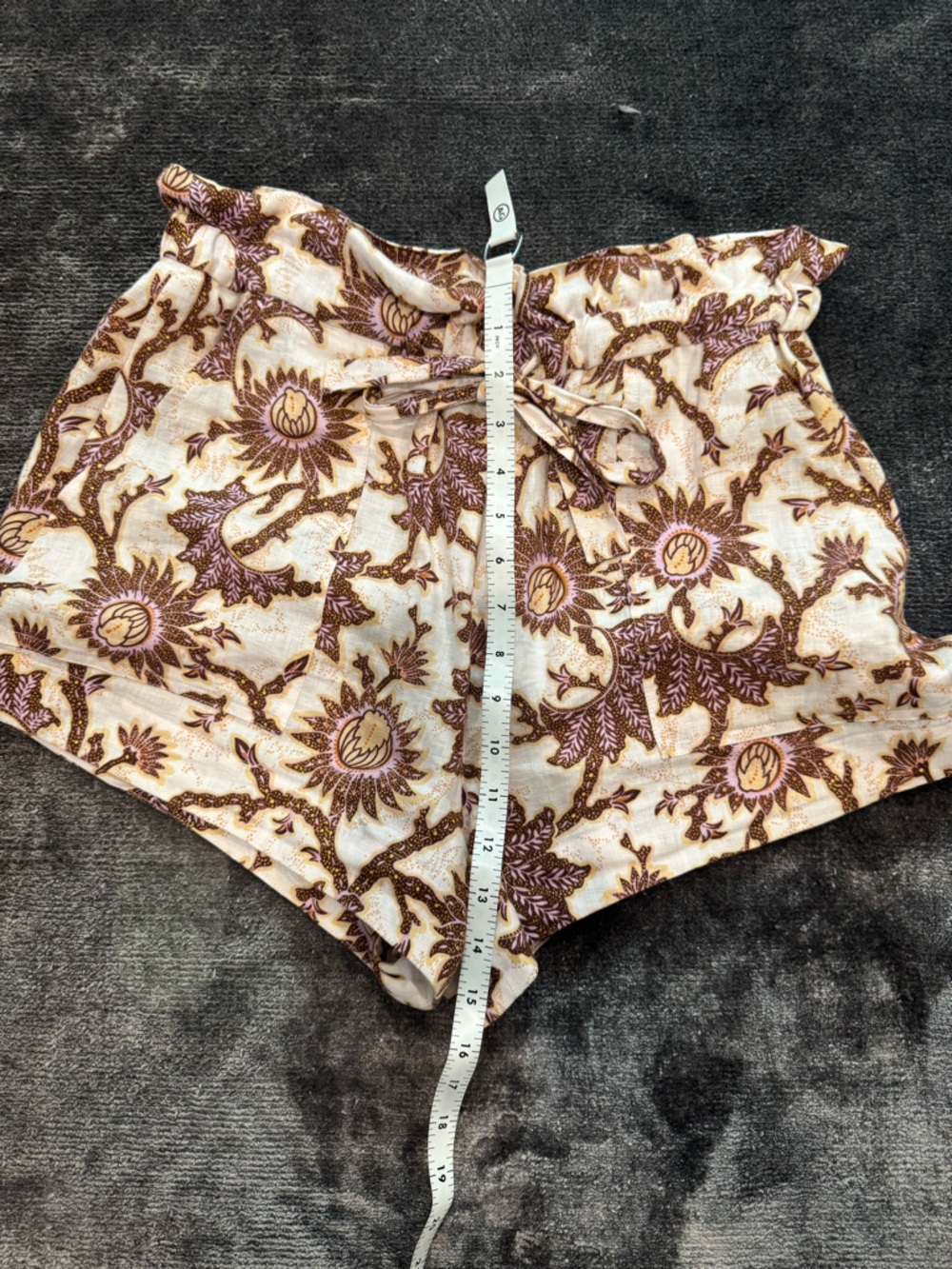 A.L.C. Malcolm Linen Floral Paperbag Shorts, Size 2 - Picture 9 of 10